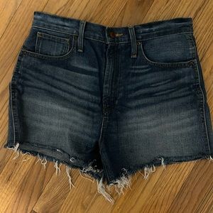 Madewell size 28. Perfect jean short